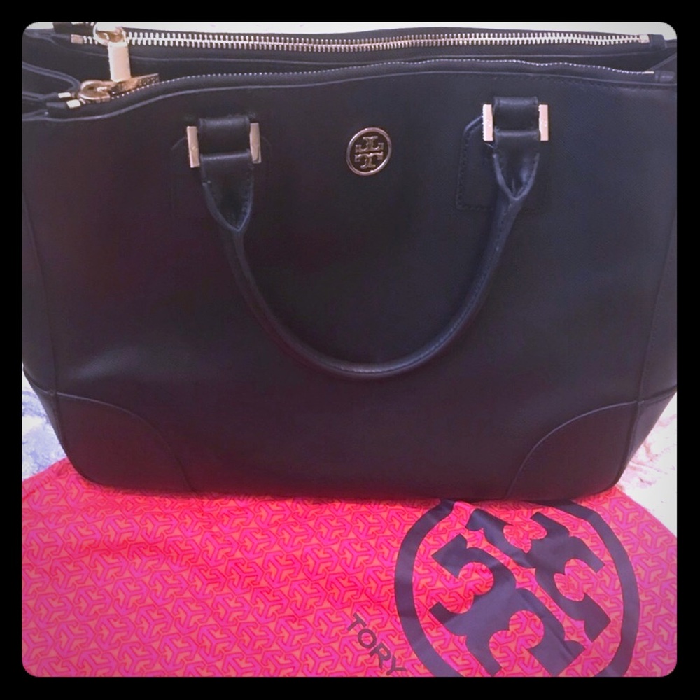 ***SOLD*** Tory Burch Robinson double zip tote